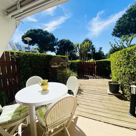 Apartament Village - Deux Pieces Vue Sur Le Golf 4 Pers Avec Clim Mae-0734